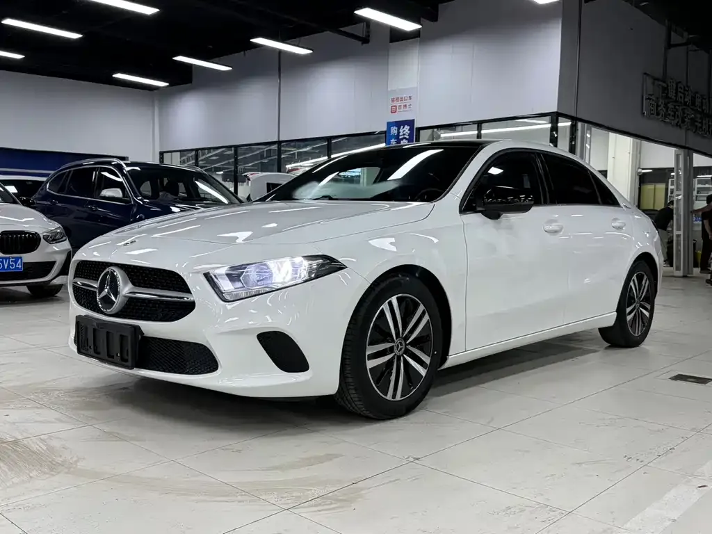 Mercedes-Benz A-Class — фото 1