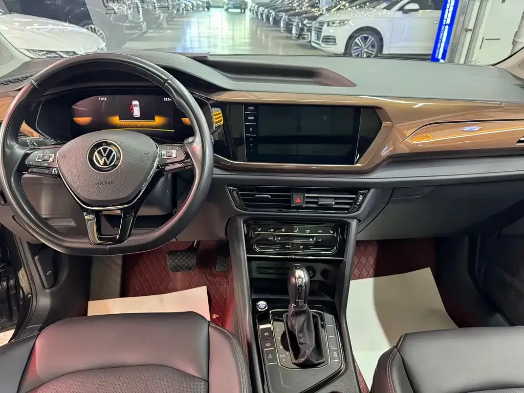 Volkswagen Tharu — фото 6