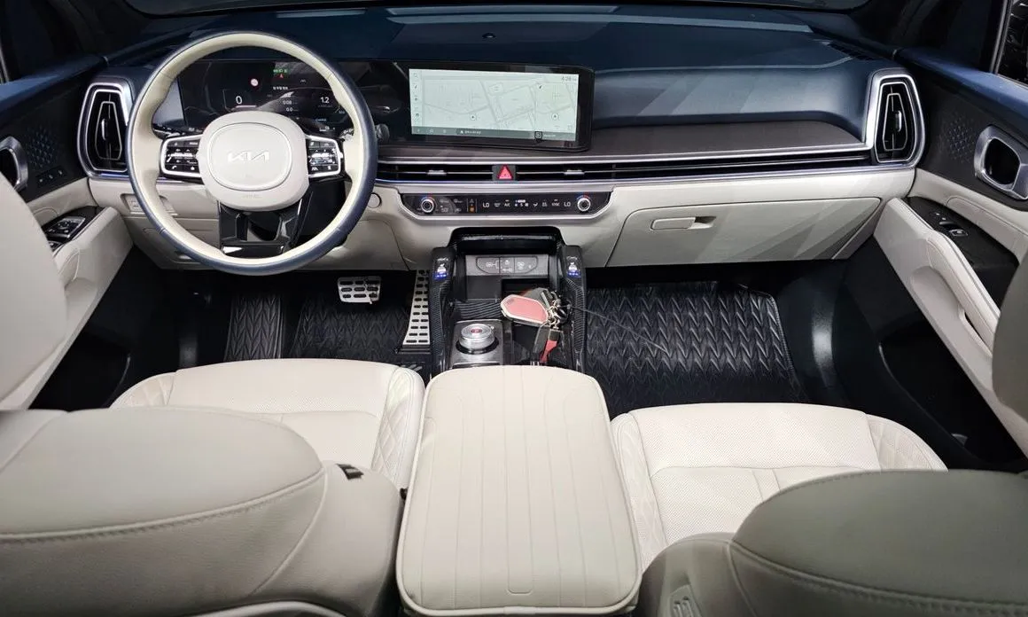 Kia Sorento — фото 9