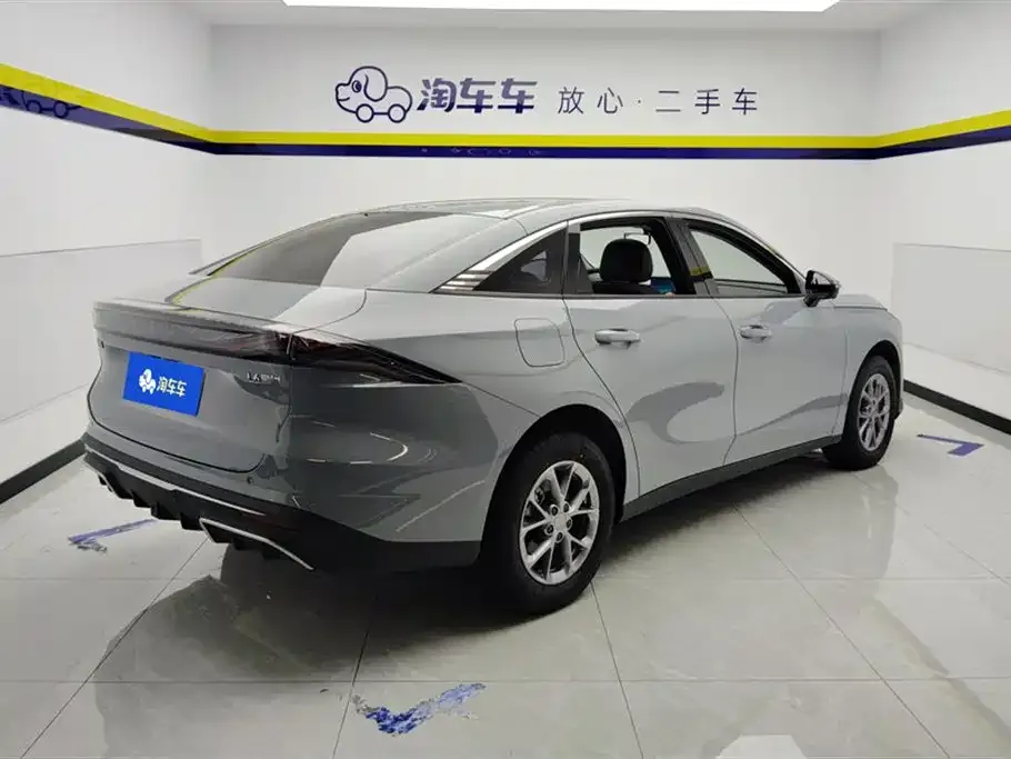 Geely Galaxy L6 2025 из CN, фото 2