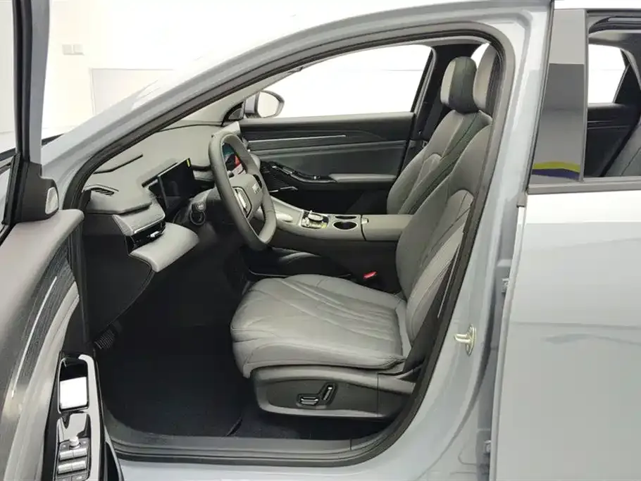 Geely Galaxy L6 2025 из CN, фото 3