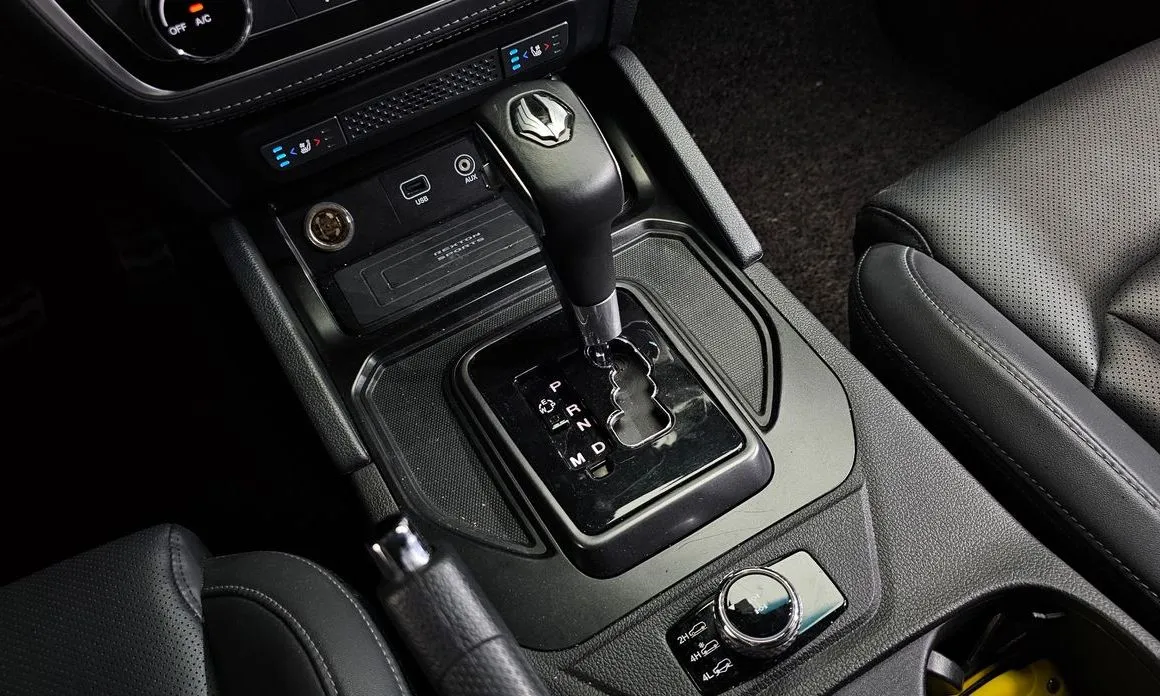 KG Mobility (Ssangyong) Rexton — фото 7