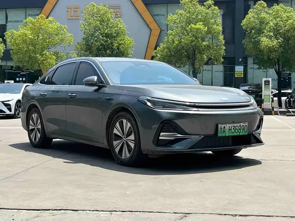 Geely 银河A7 EM — фото 8