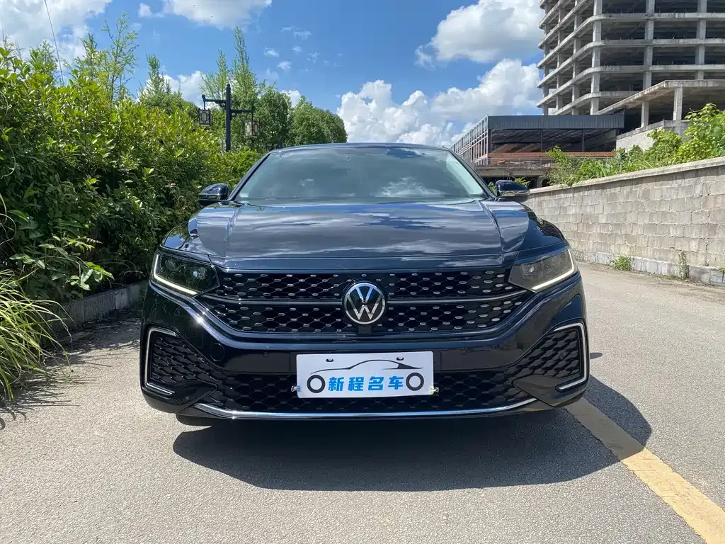 Volkswagen Passat — фото 10