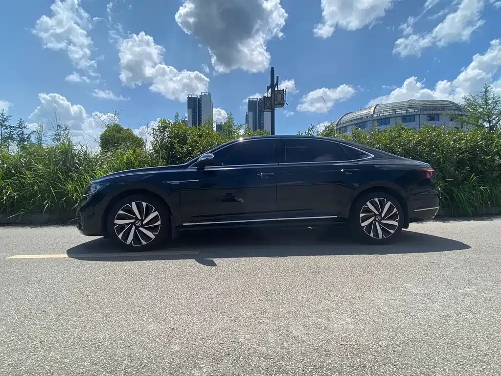 Volkswagen Passat — фото 6