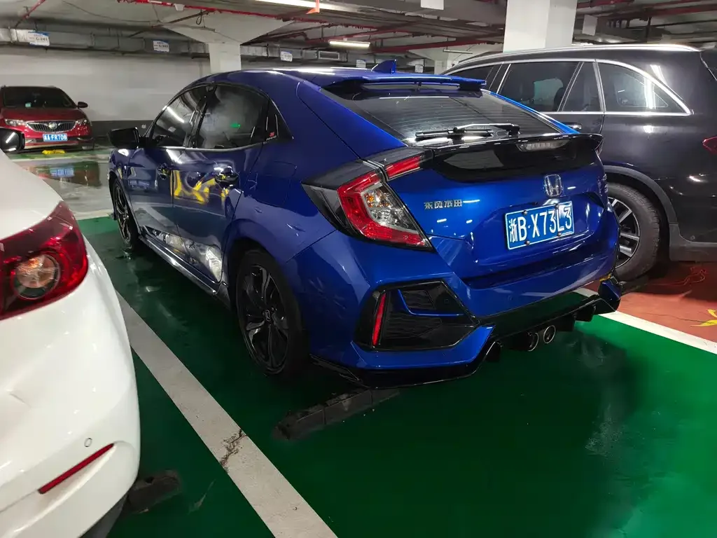 Honda Civic — фото 8