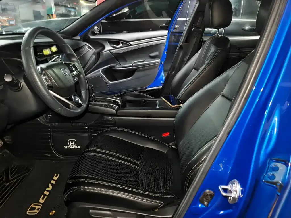 Honda Civic — фото 7