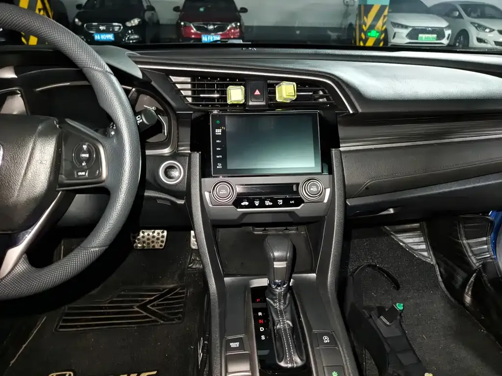 Honda Civic — фото 5