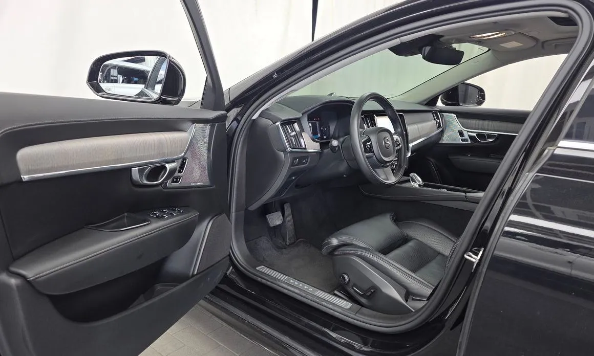 Volvo S90 2022 из KR, фото 2