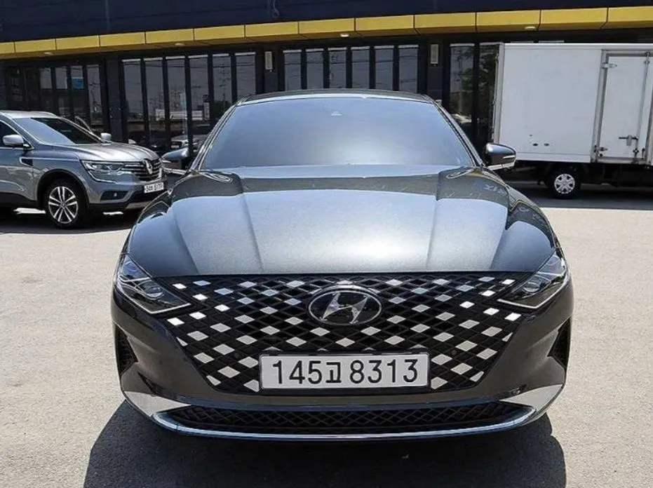Hyundai Grandeur — фото 1