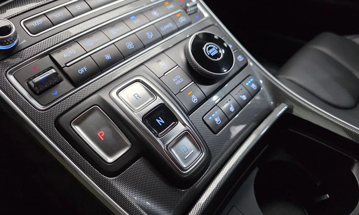 Hyundai Santafe — фото 8