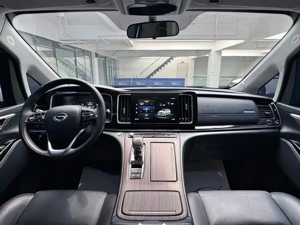 GAC Motor Trumpchi M8 — фото 7