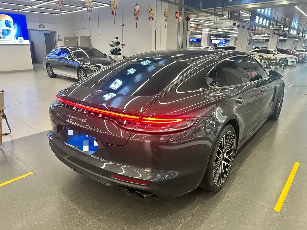 Porsche Panamera — фото 10