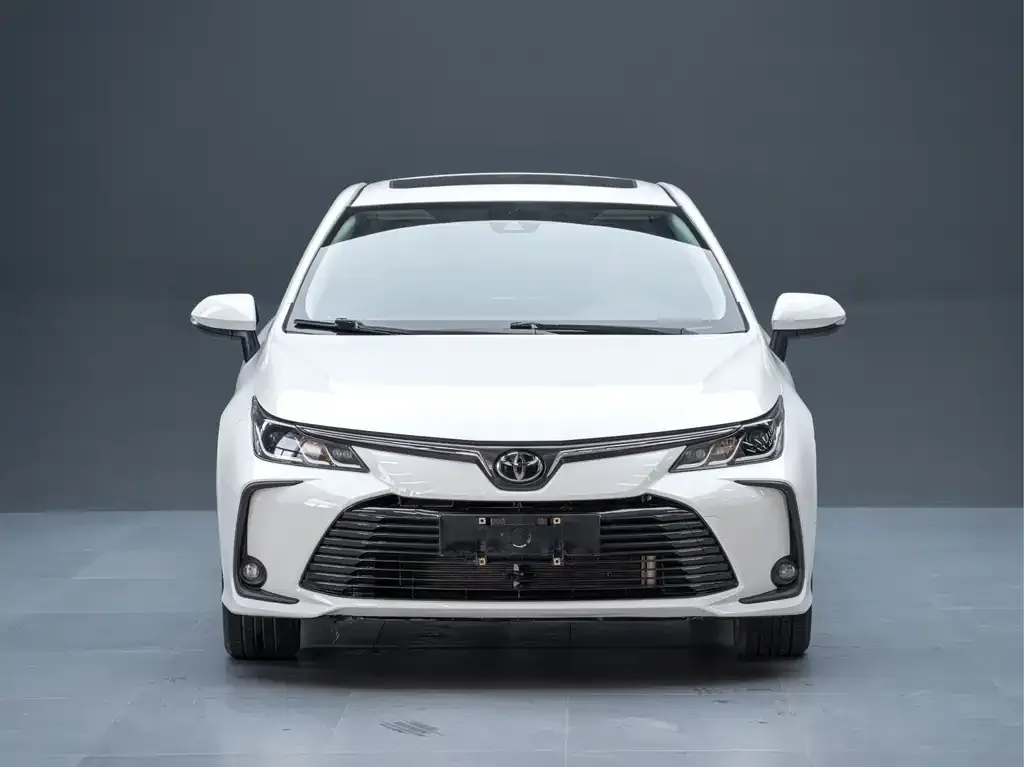 Toyota Corolla — фото 6