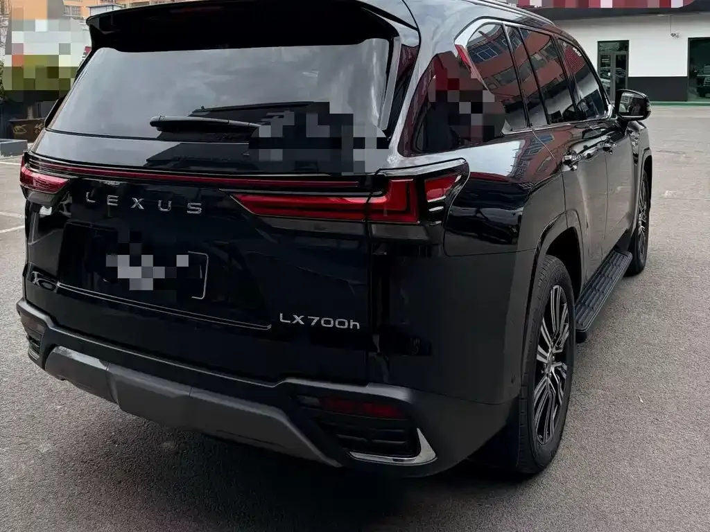 Lexus LX — фото 7