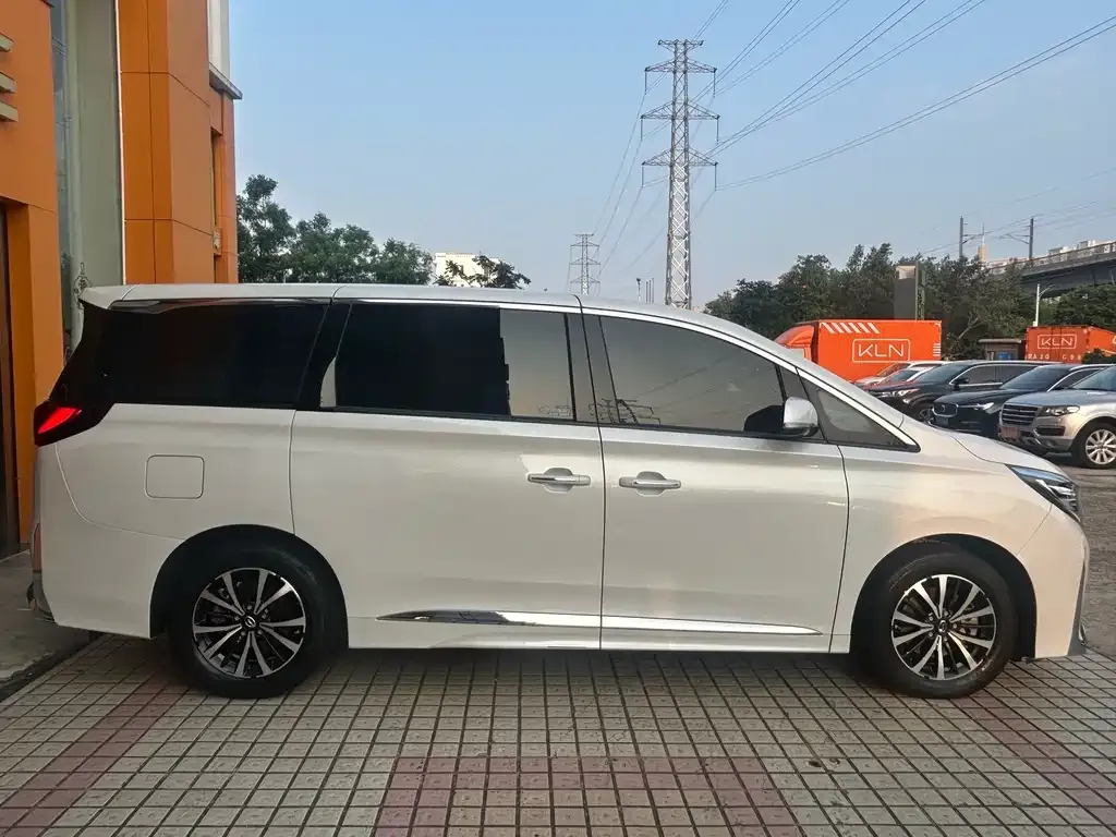 GAC Motor Trumpchi M8 — фото 2