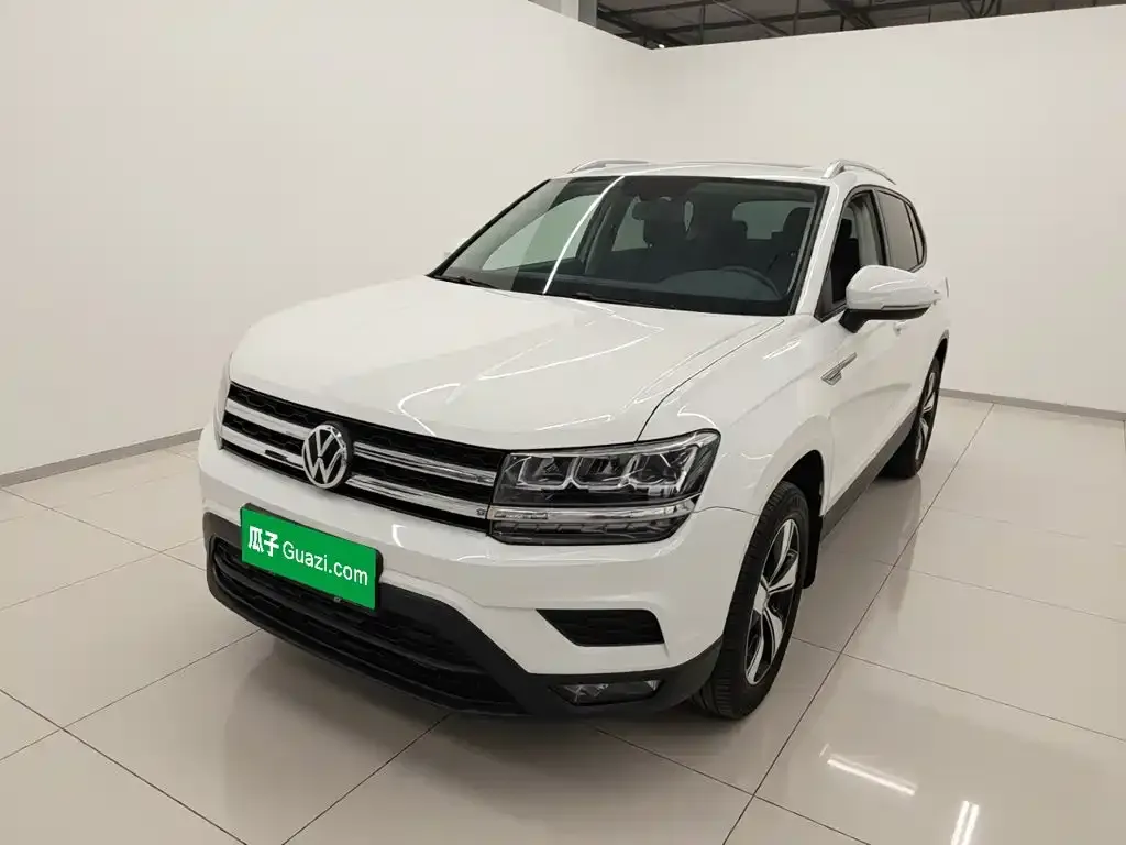 Volkswagen Tharu — фото 1