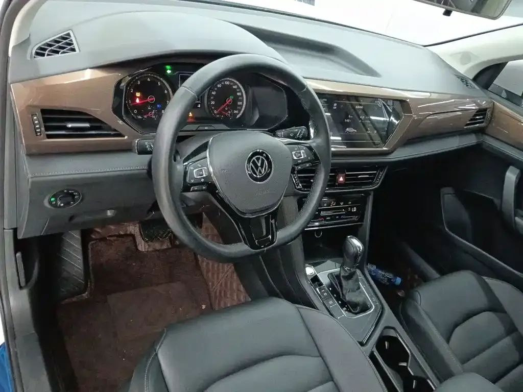 Volkswagen Tharu — фото 4
