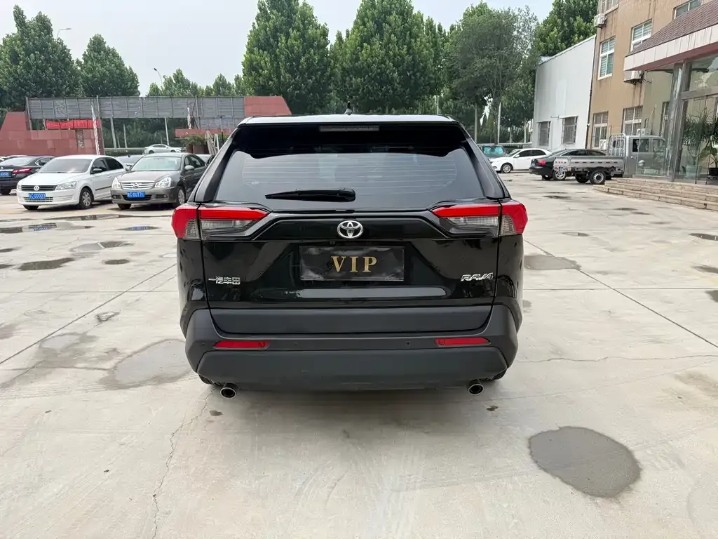 Toyota RAV4 2024 из CN, фото 9