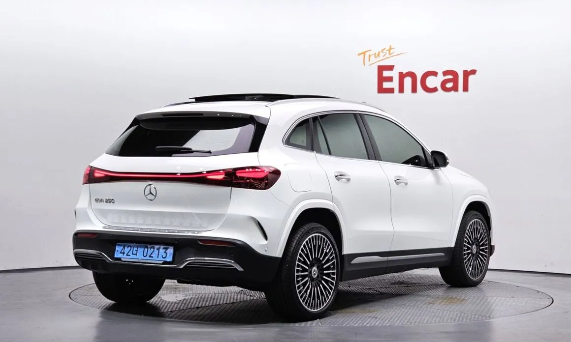 Mercedes-Benz EQA — фото 2