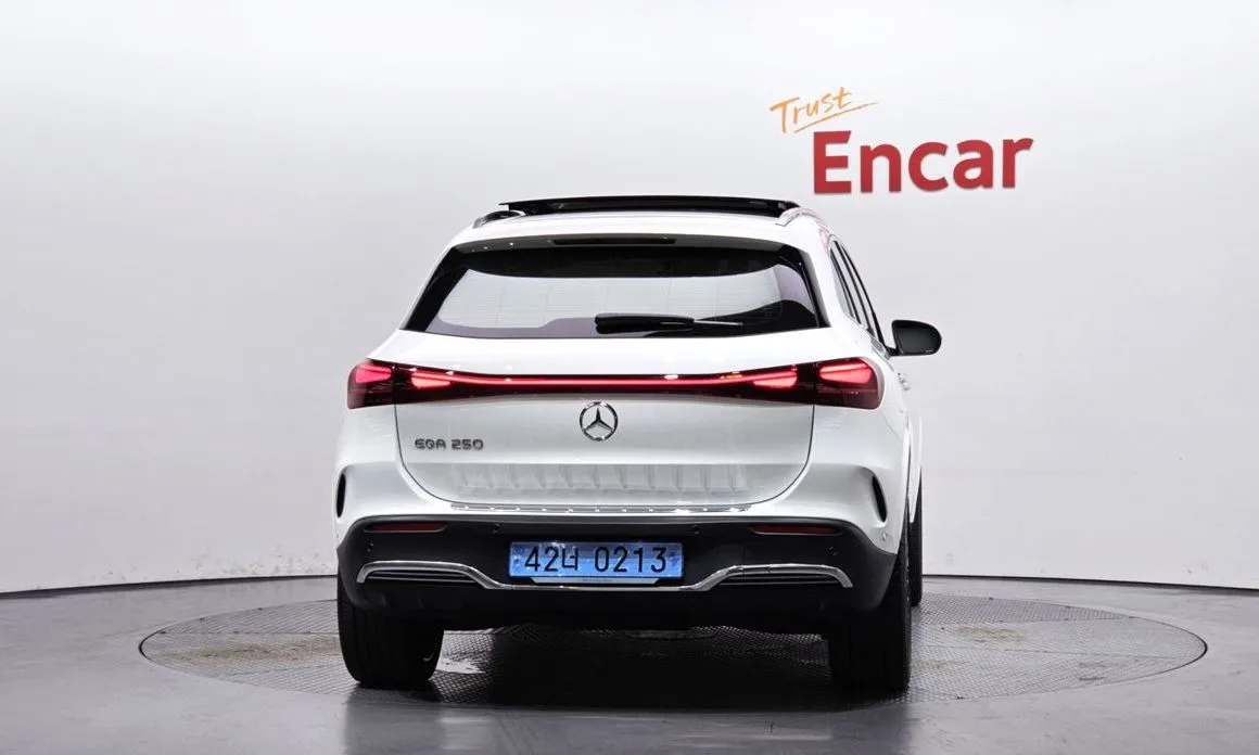 Mercedes-Benz EQA — фото 3