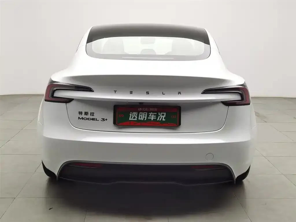 Tesla Model 3 — фото 2