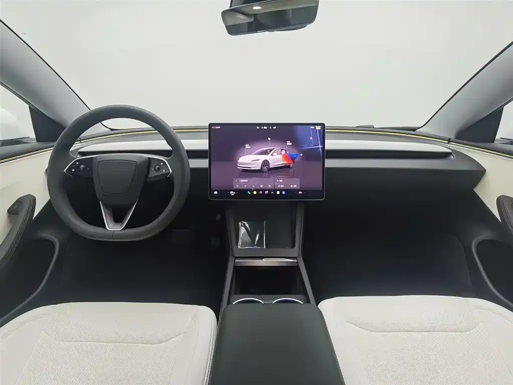 Tesla Model 3 — фото 9