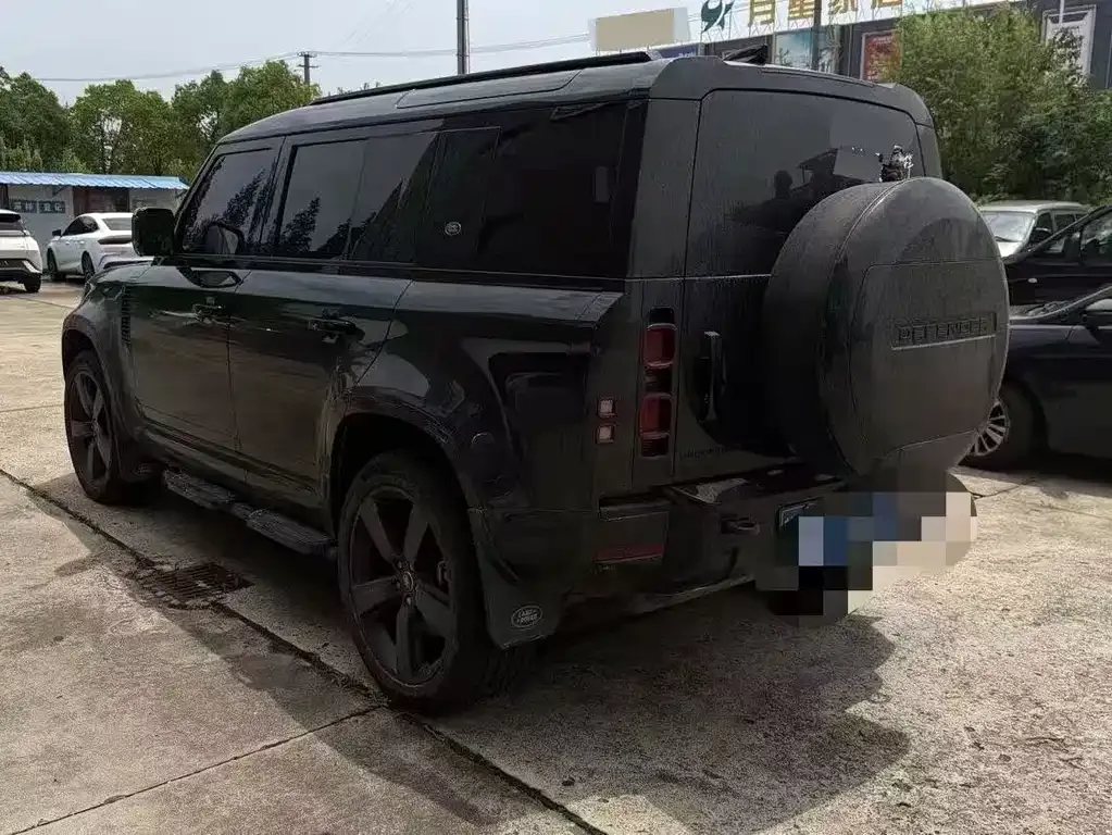 Land Rover Defender — фото 4