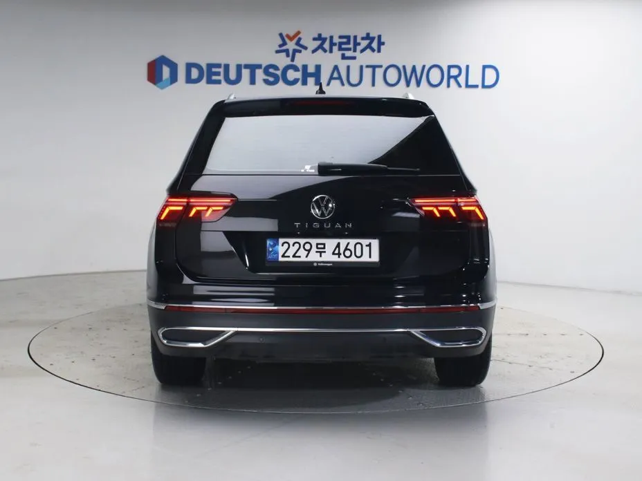 Volkswagen Tiguan — фото 7