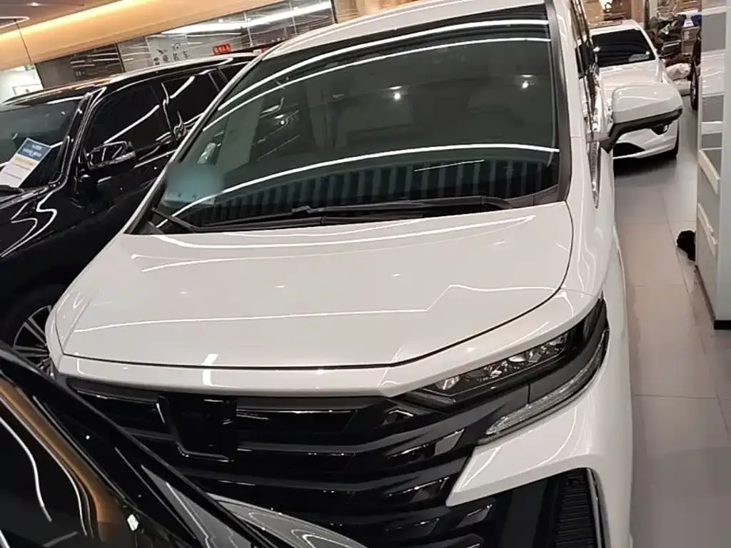 Toyota Vellfire — фото 10