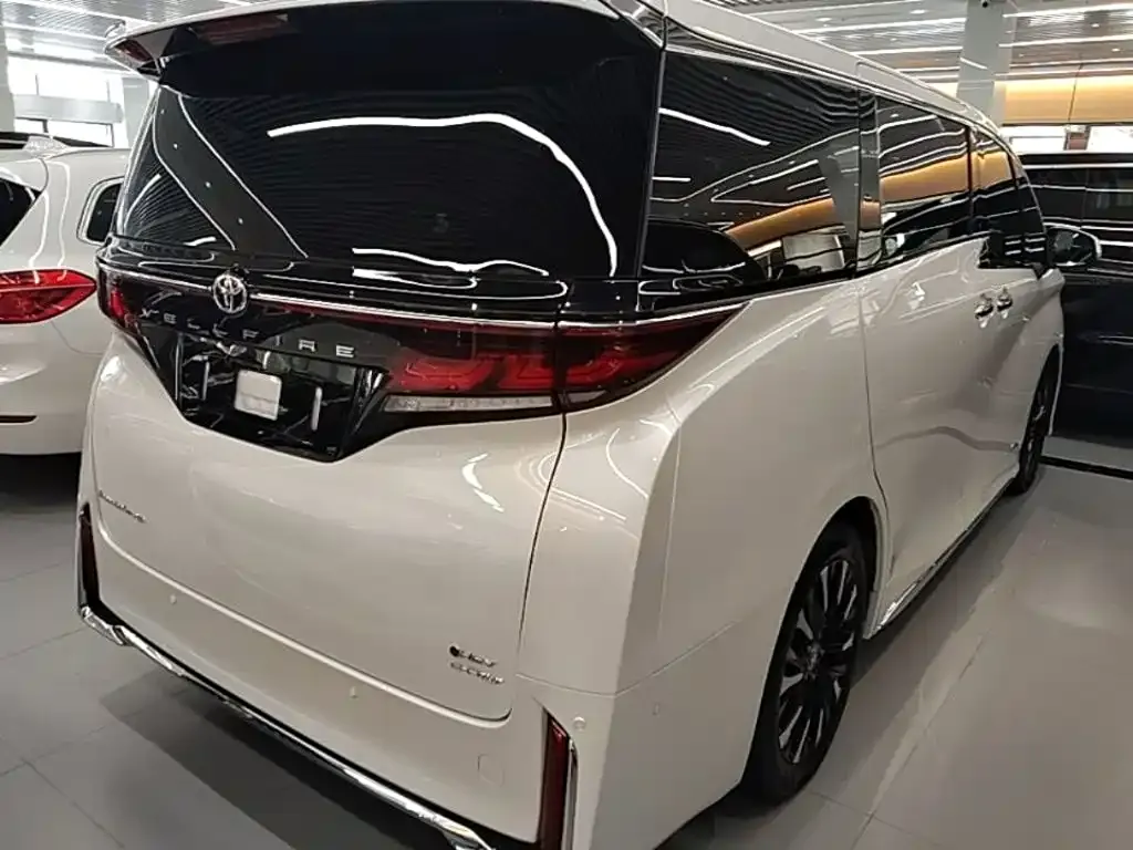 Toyota Vellfire — фото 9