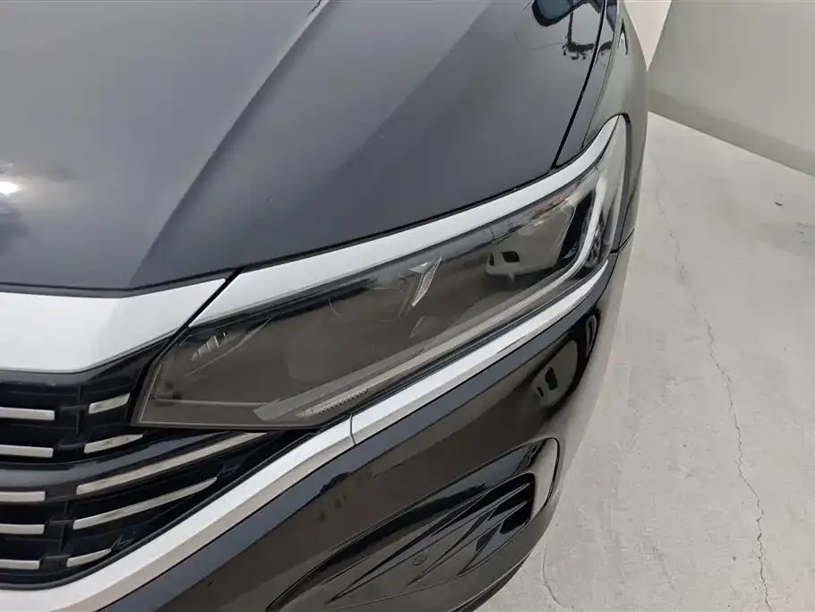 Volkswagen Passat — фото 3