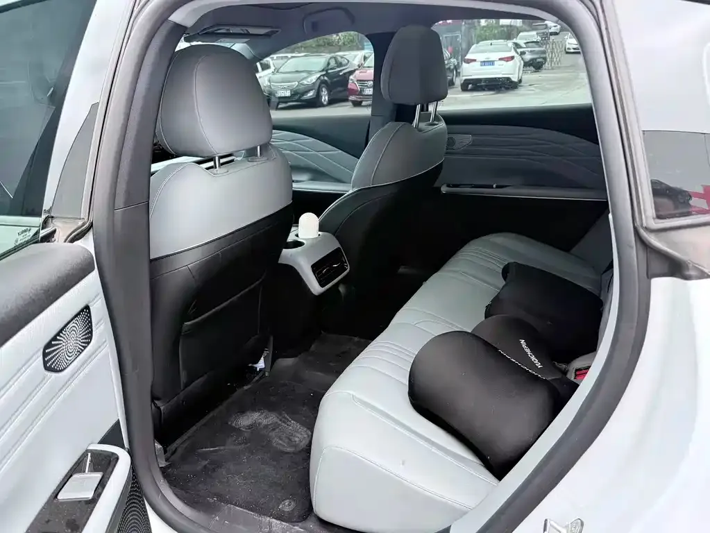 Geely Galaxy E8 2024 из CN, фото 4