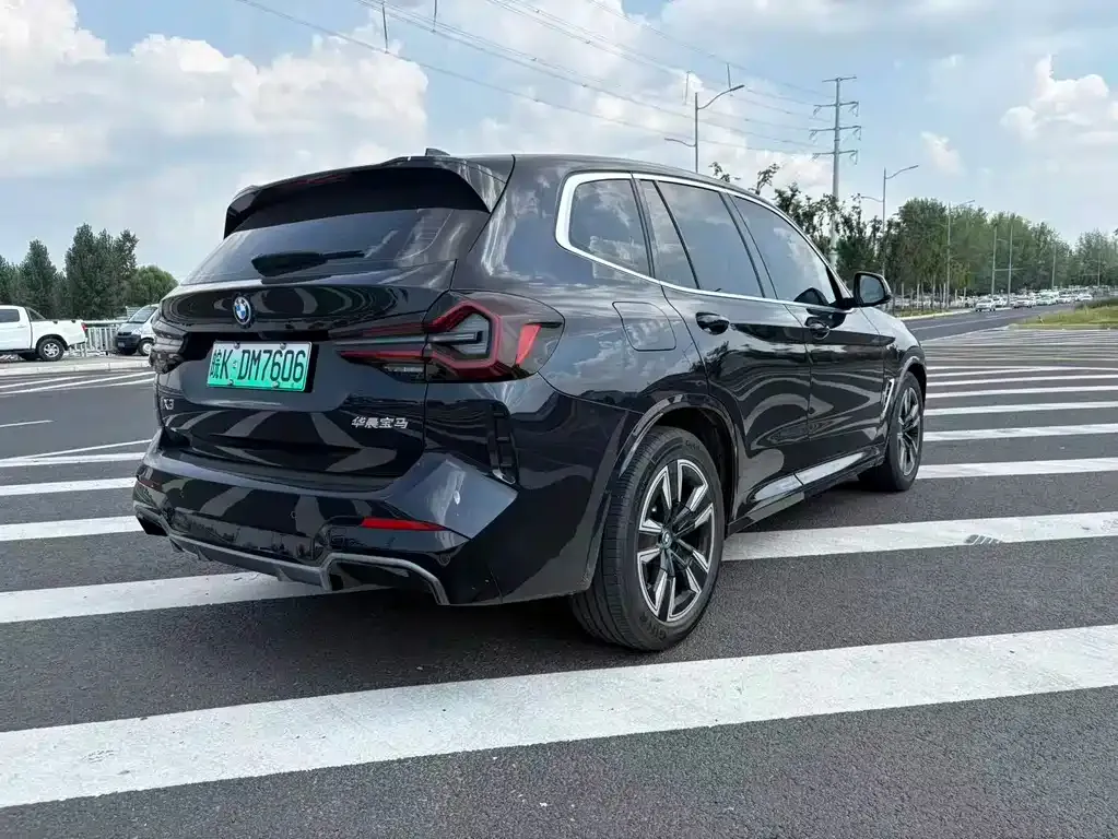 BMW iX3 2024 из CN, фото 3