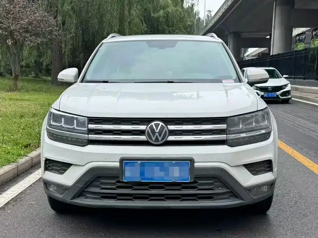 Volkswagen Tharu — фото 3