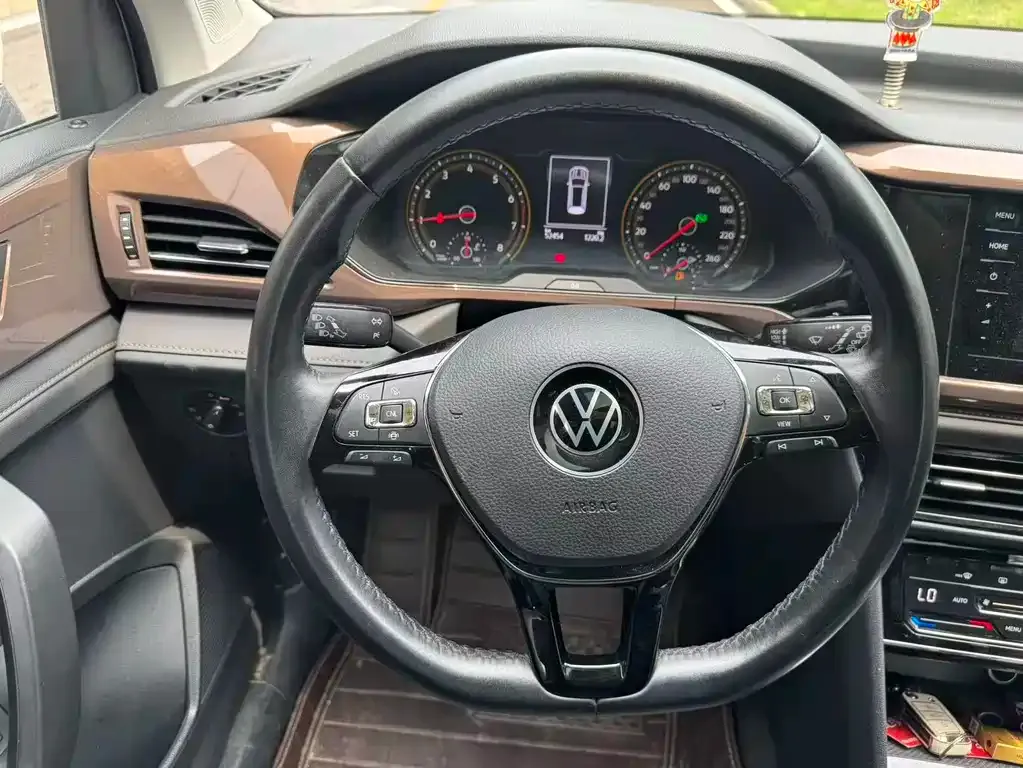 Volkswagen Tharu — фото 9
