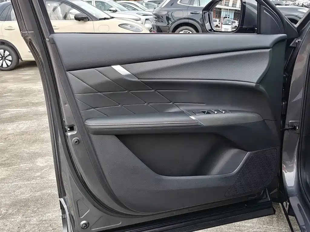 Changan CS75PLUS — фото 10