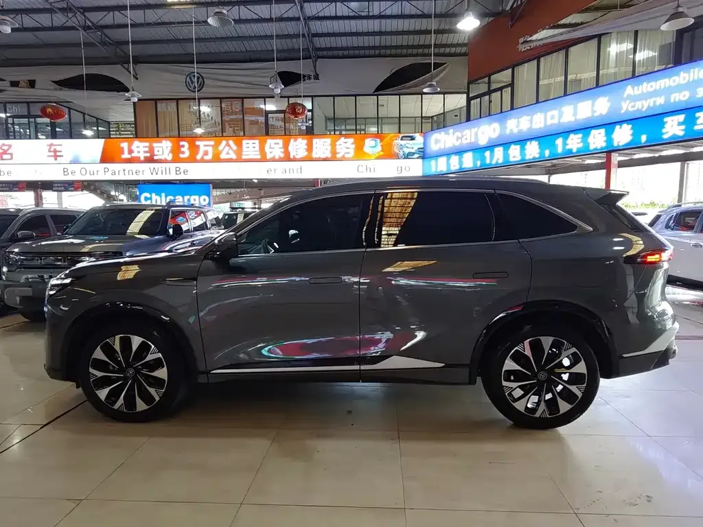 Changan CS75PLUS — фото 3