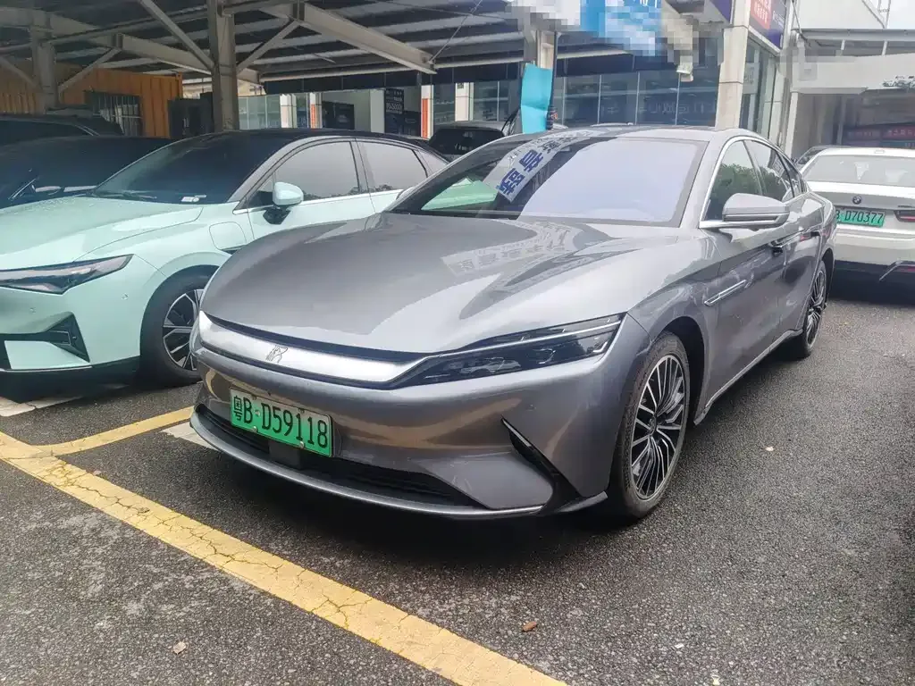 BYD Han — фото 1