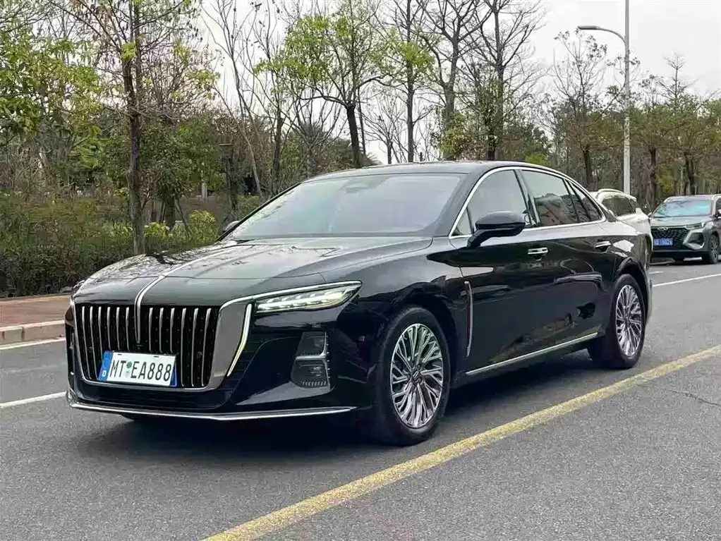 Hongqi H5 — фото 1