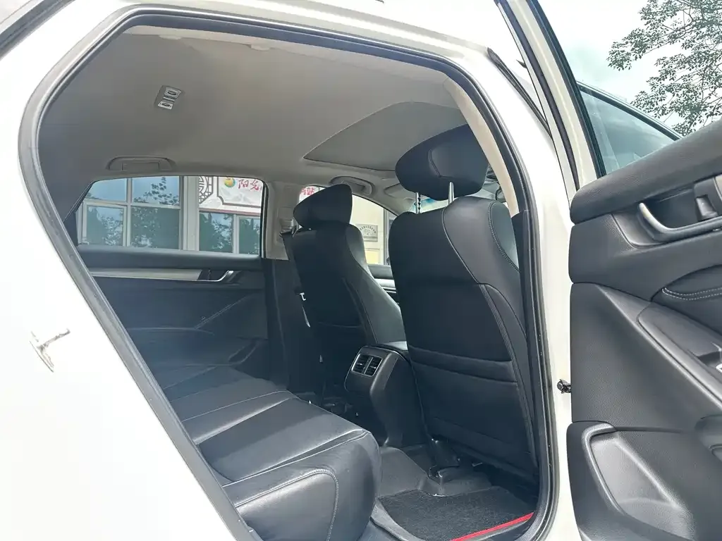 Honda Accord — фото 2