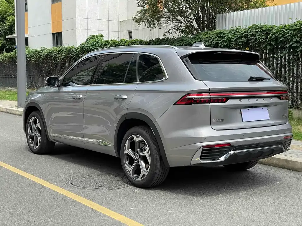 Geely Xingyue L — фото 9