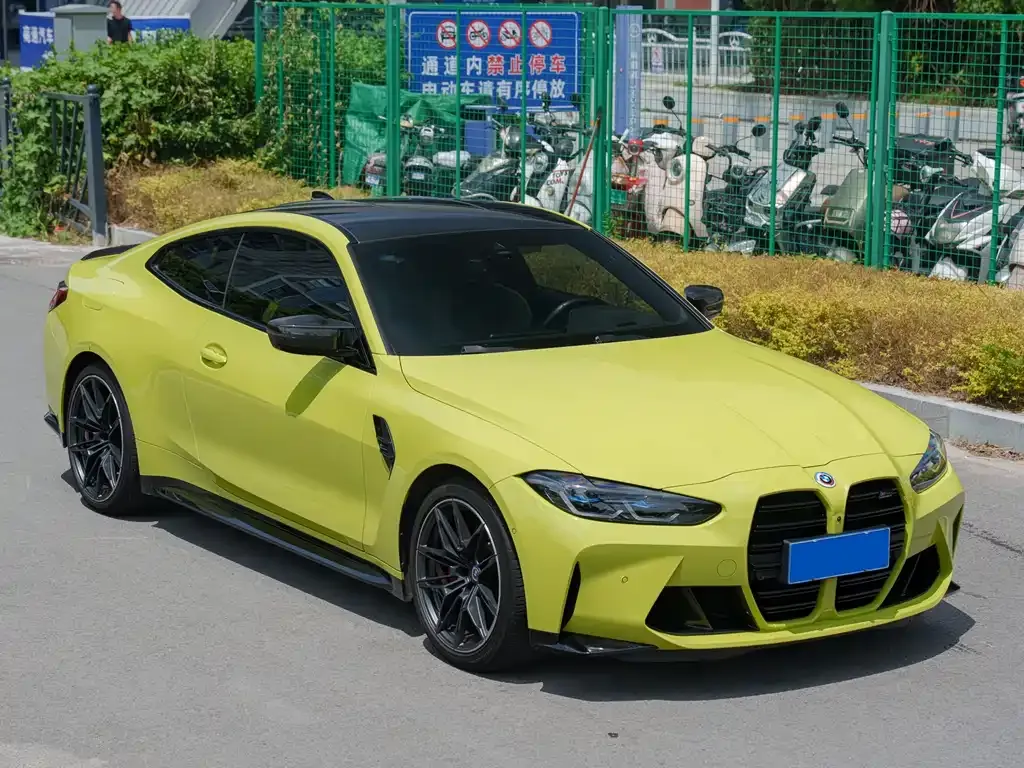 BMW M4 — фото 10