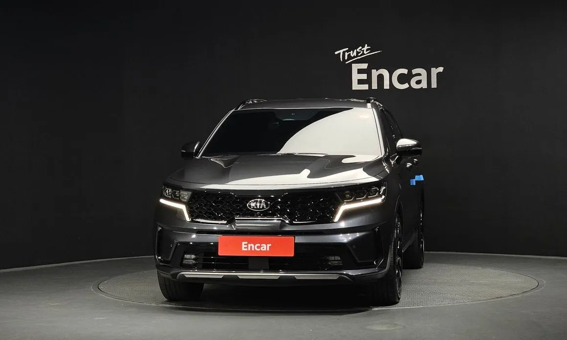 Kia Sorento — фото 8