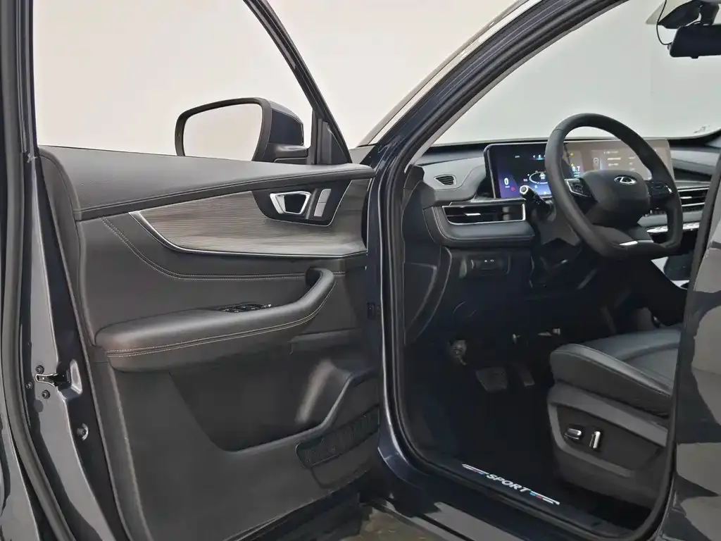 Chery Tiggo 8 PLUS — фото 3
