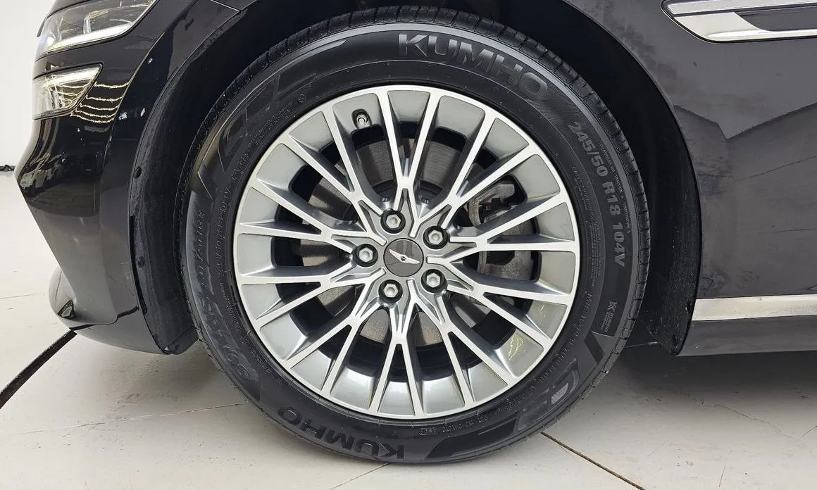 Genesis G80 — фото 10