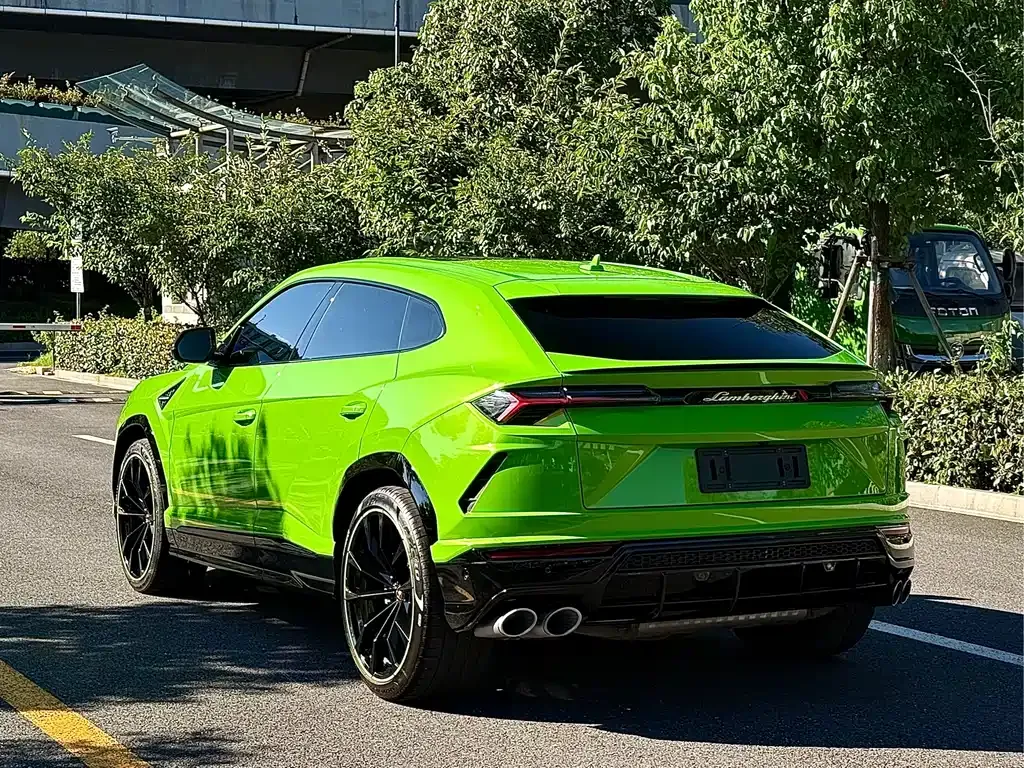 Lamborghini Urus — фото 10