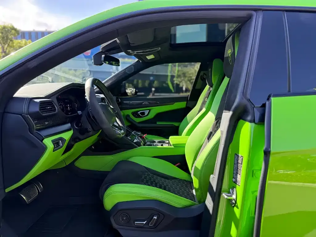 Lamborghini Urus — фото 4