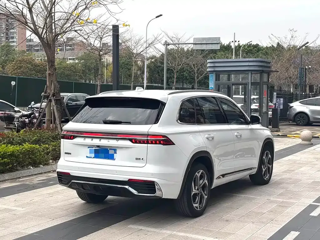 Geely Xingyue L — фото 7