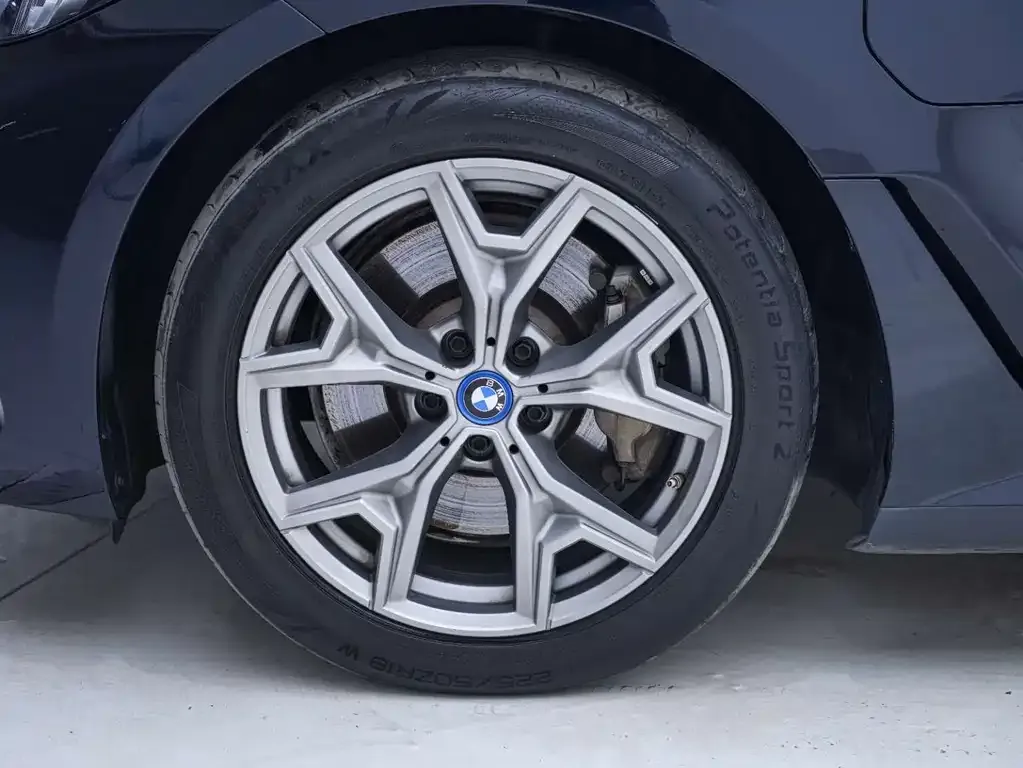 BMW i3 — фото 9